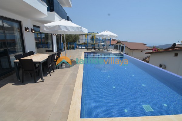 Villa Paradise New